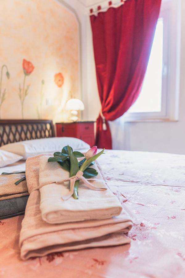 B&B Al Giardino Dei Laghi Revine Lago ภายนอก รูปภาพ